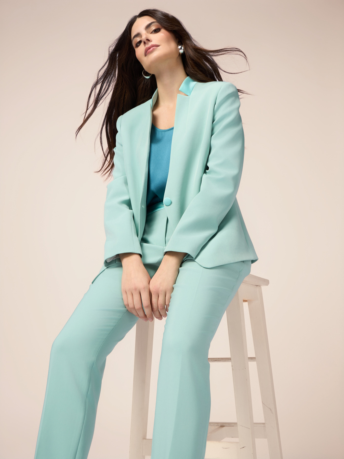 Pantaloni con dettaglio in raso image number 0