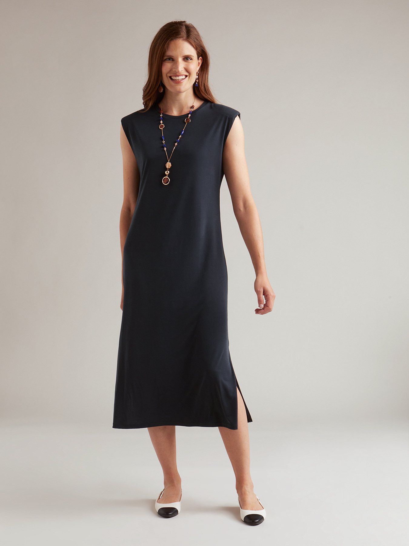 Vestito con spalline imbottite image number 0