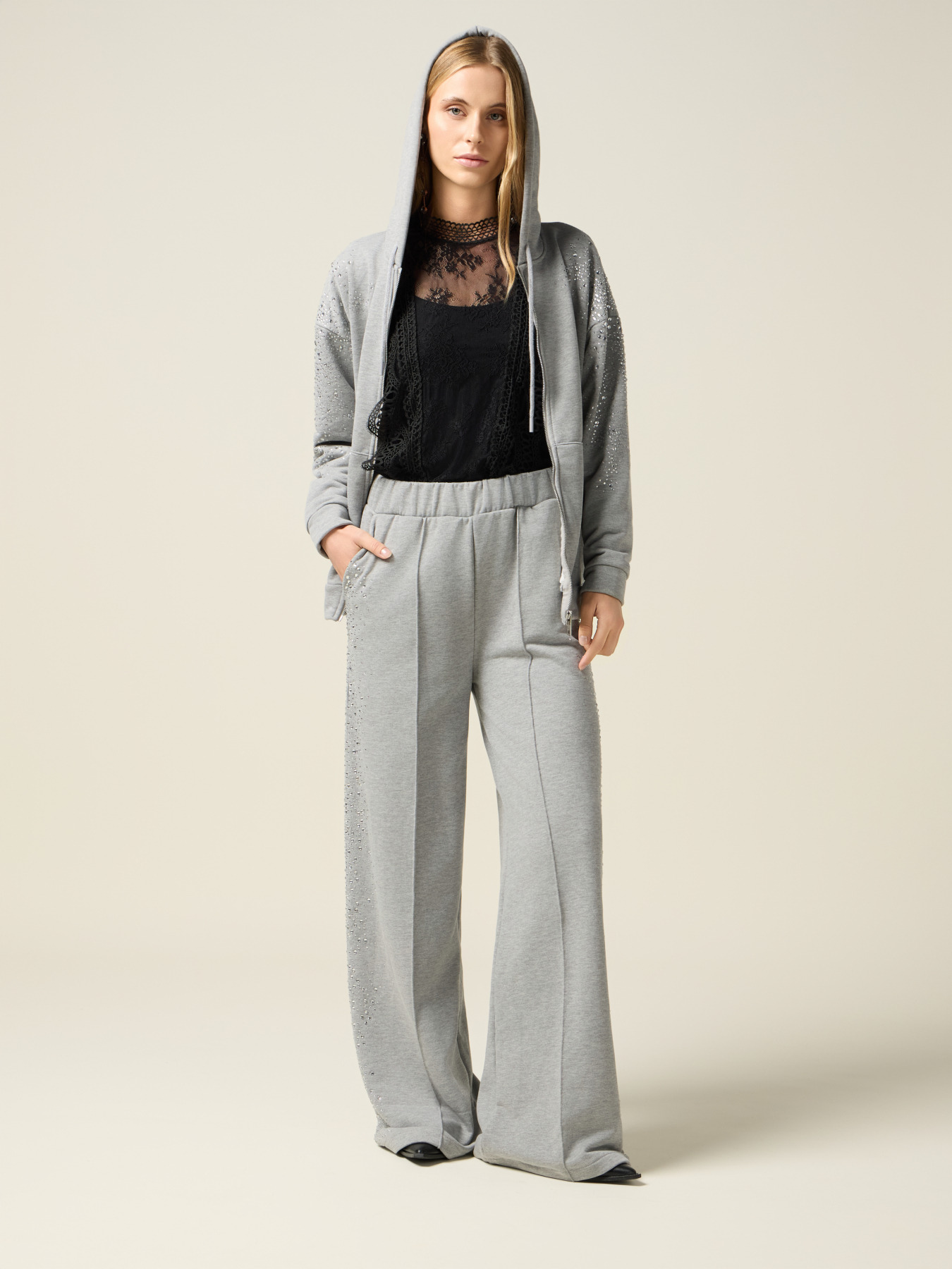 Pantalon palazzo en molleton avec cristaux image number 0