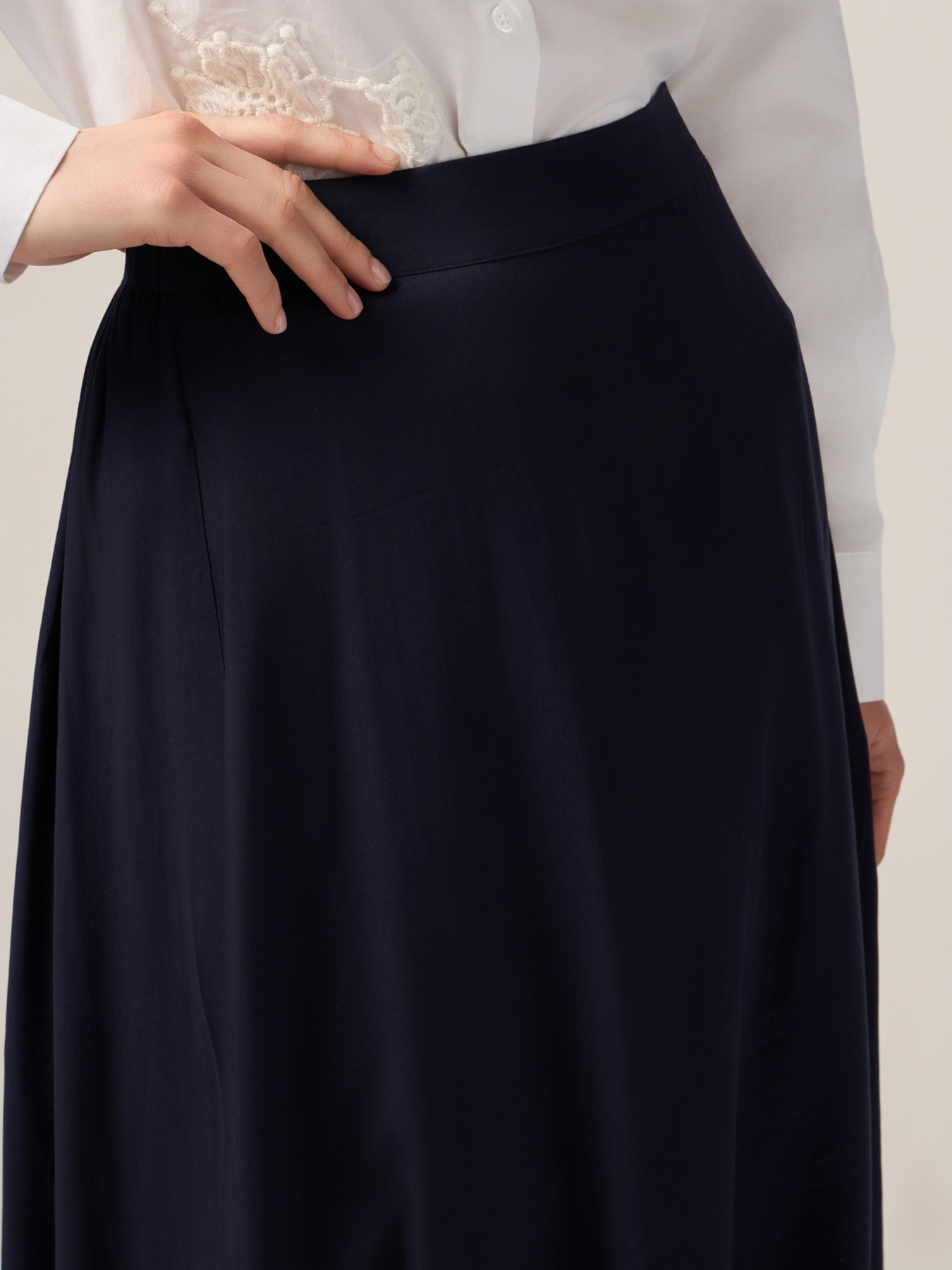 Gonna linea ad A in viscosa image number 3