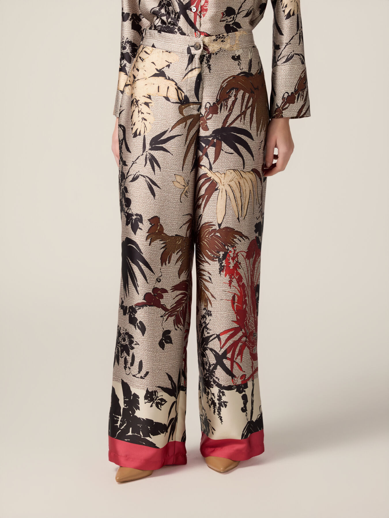 Pantaloni palazzo in raso fantasia image number 3