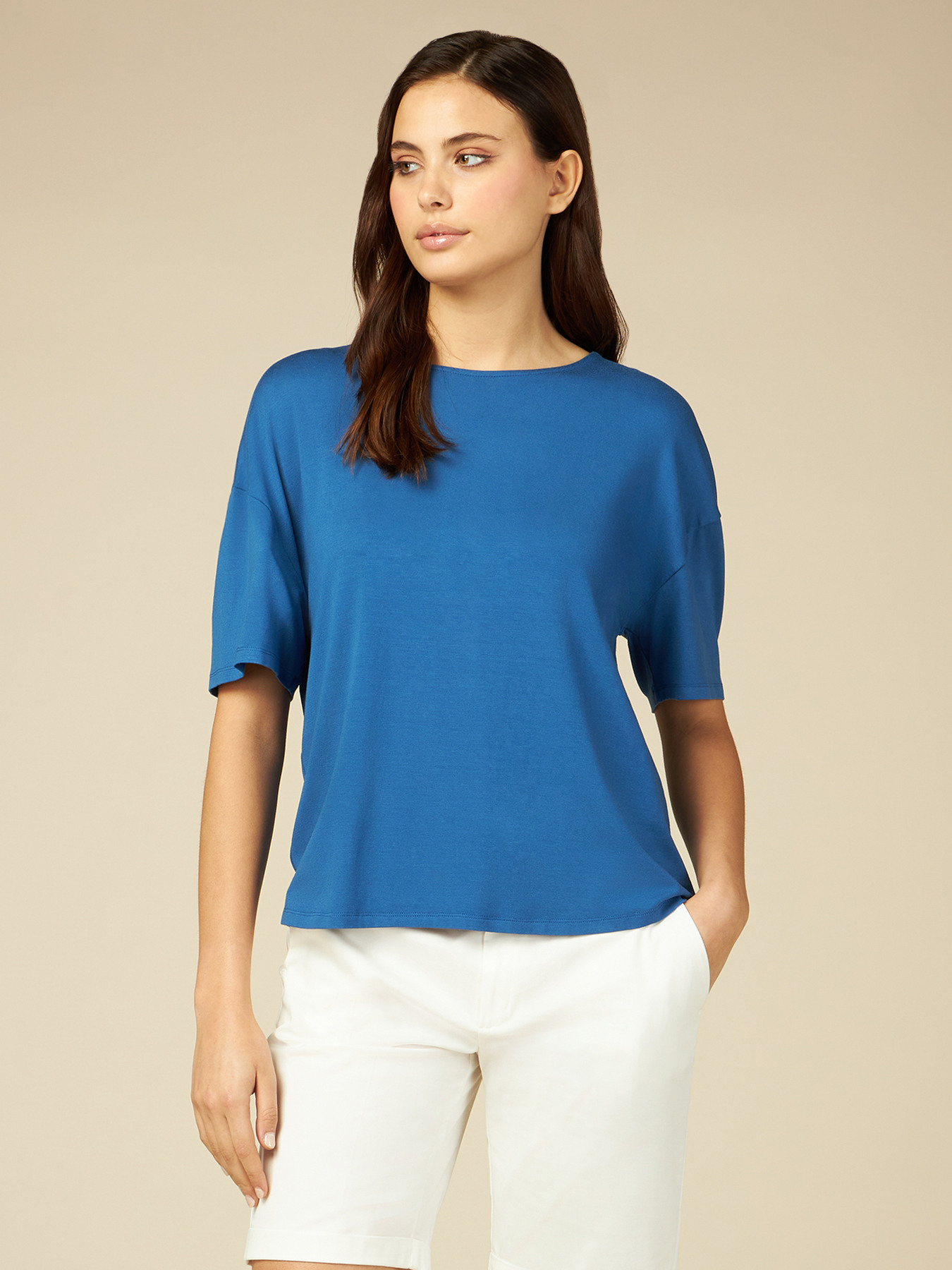 T-shirt with bow on the back image number 0