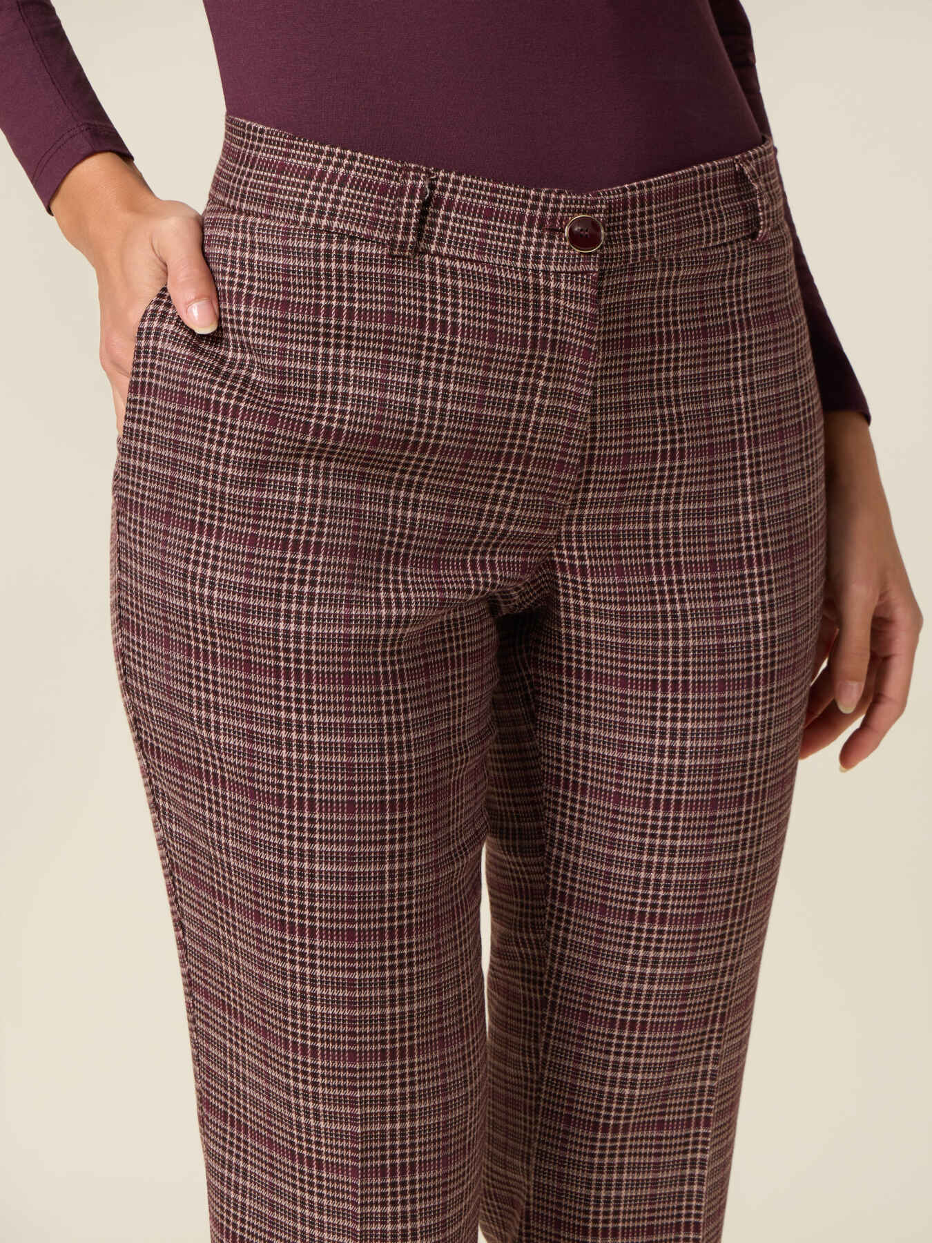 Pantalon &agrave; carreaux image number 2