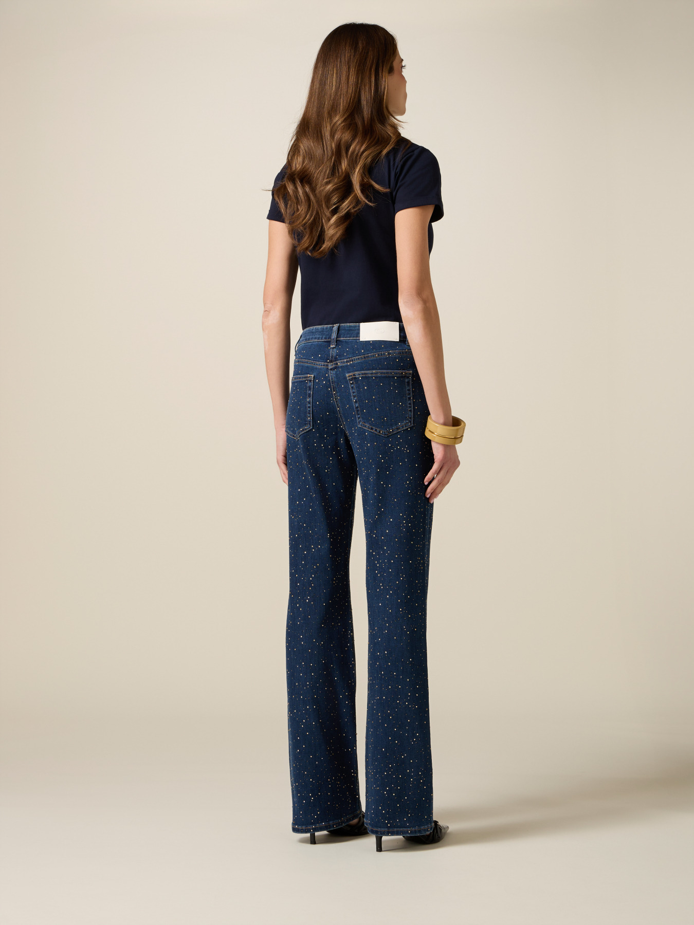 Regul&auml;re Jeans mit Kristallen image number 2