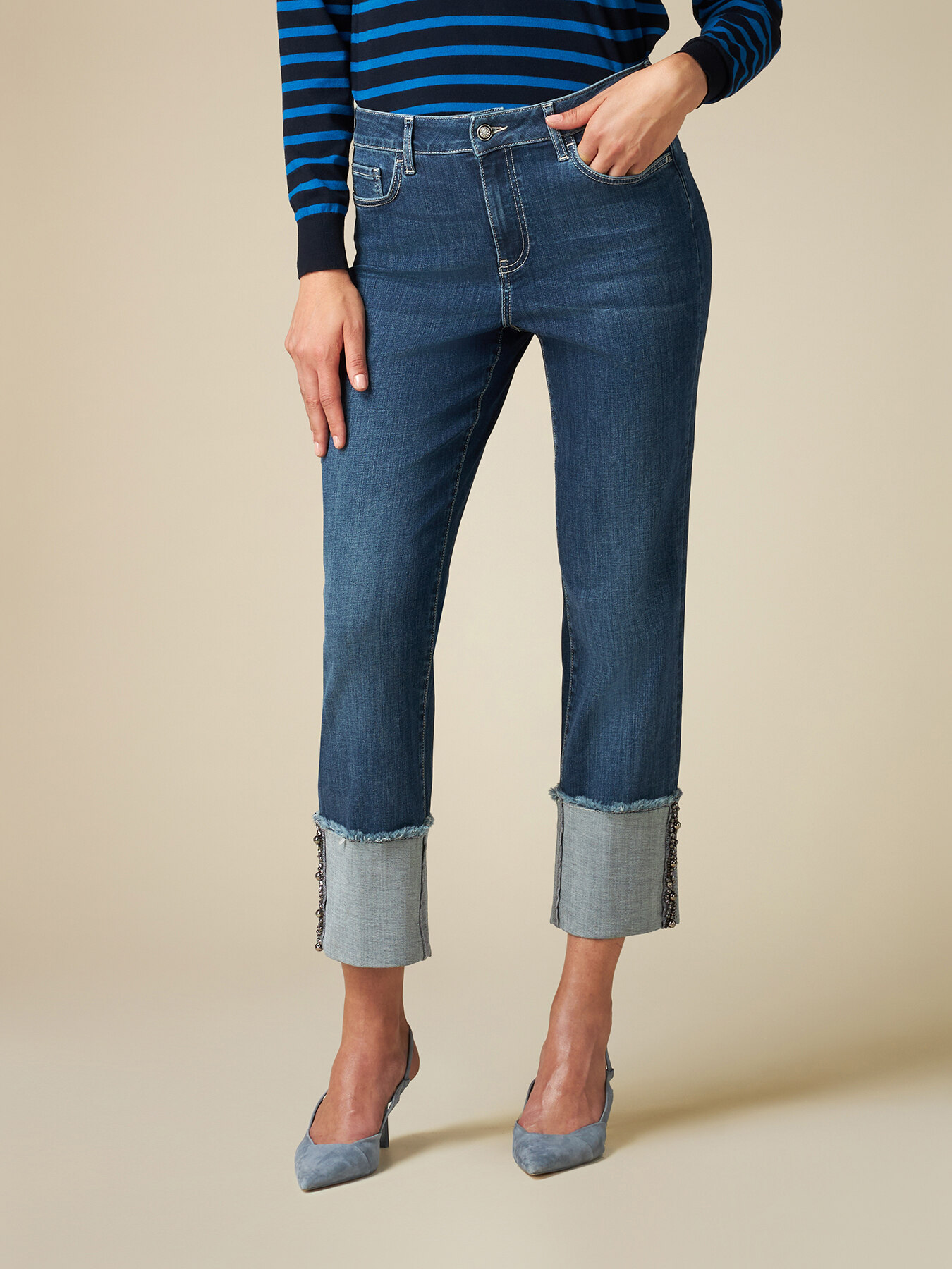 Vaqueros cropped eco-friendly bajo vuelto y bordado joya image number 3