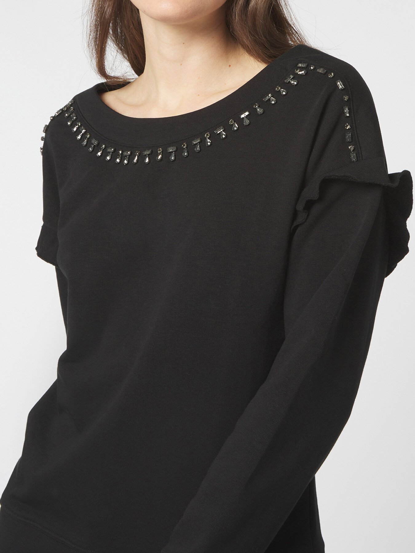 Sudadera con engastes y volante image number 2