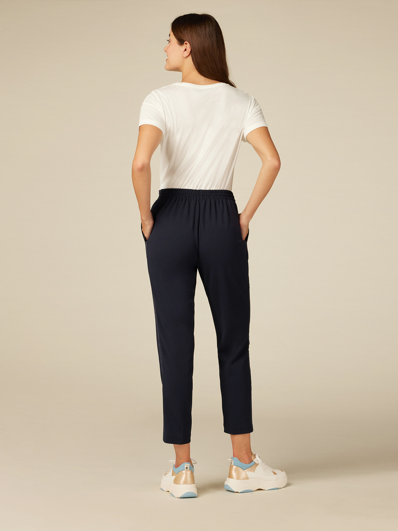 Joggers con banda laterale image number 1