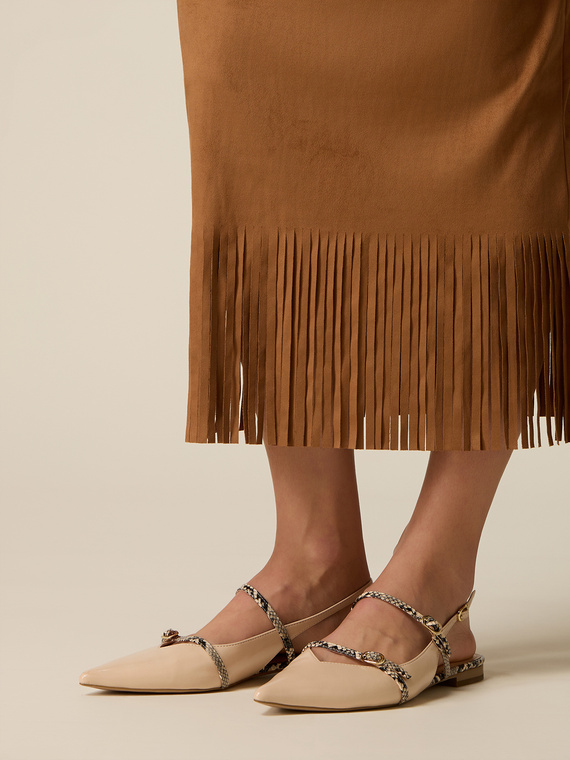 Pointed-toe ballet flats with straps