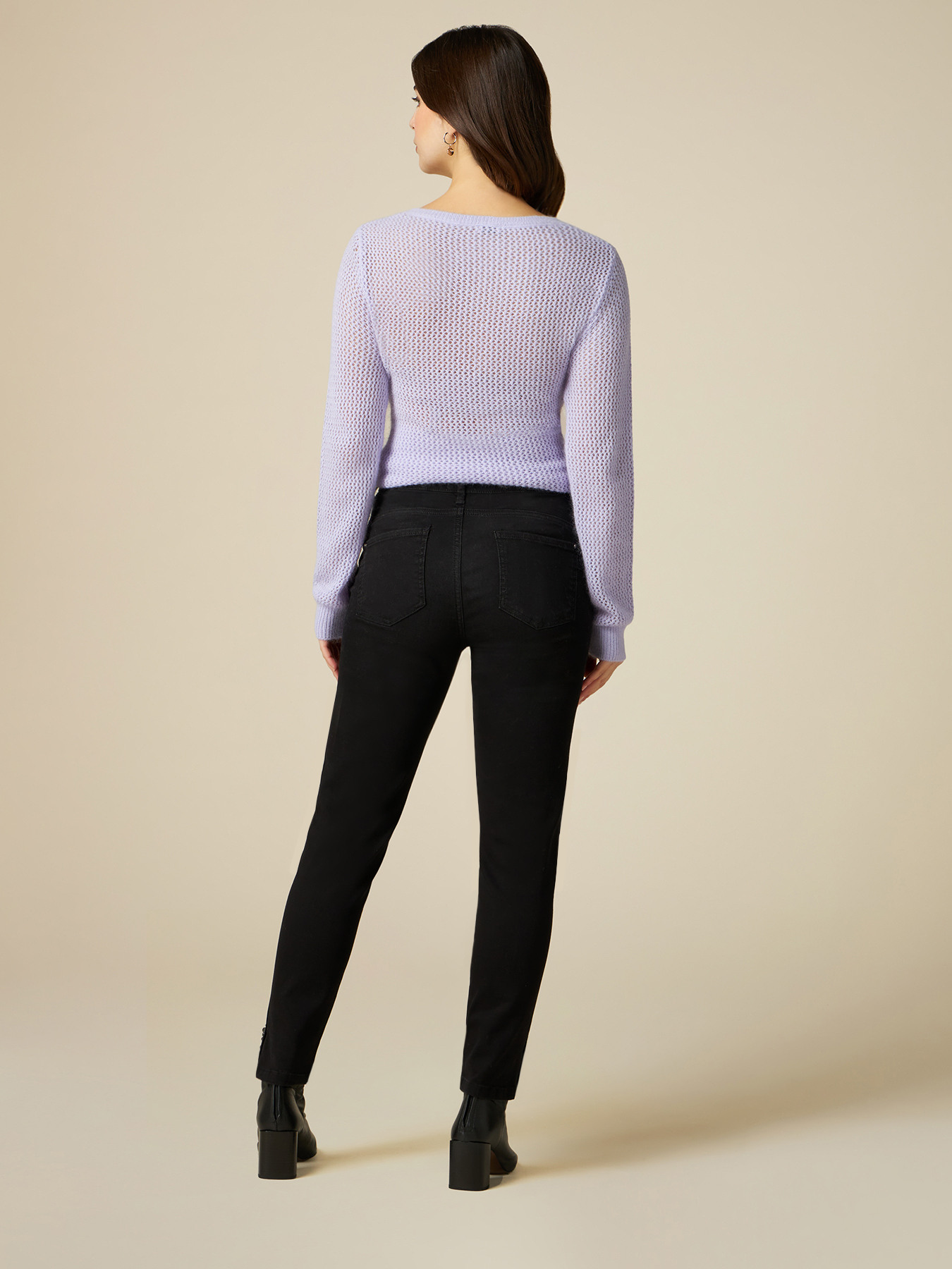 Vaqueros skinny negro con bordado joya image number 1