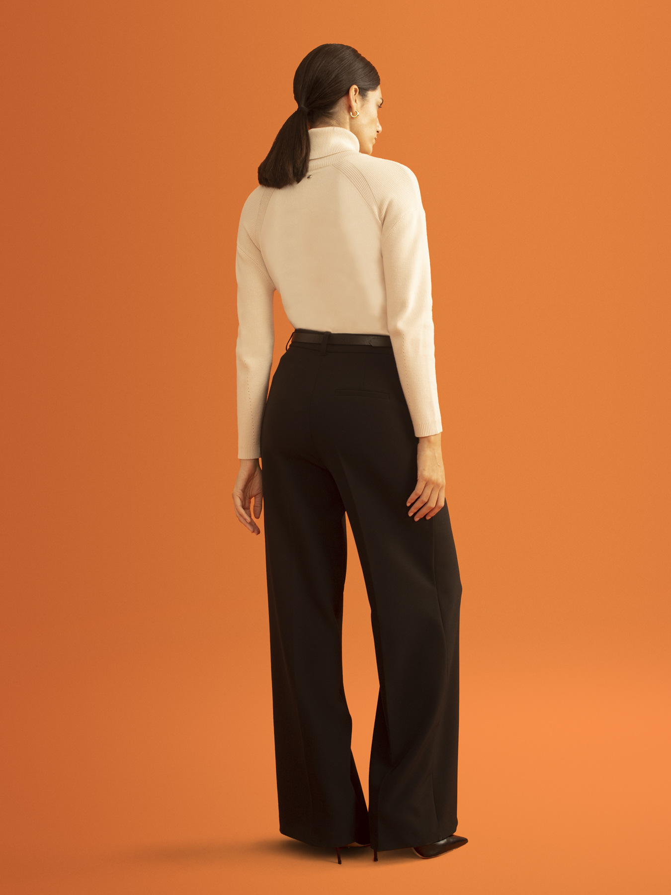 Palazzo-Hose image number 1