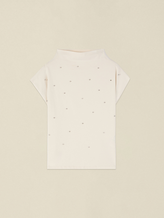 T-shirt with bezels