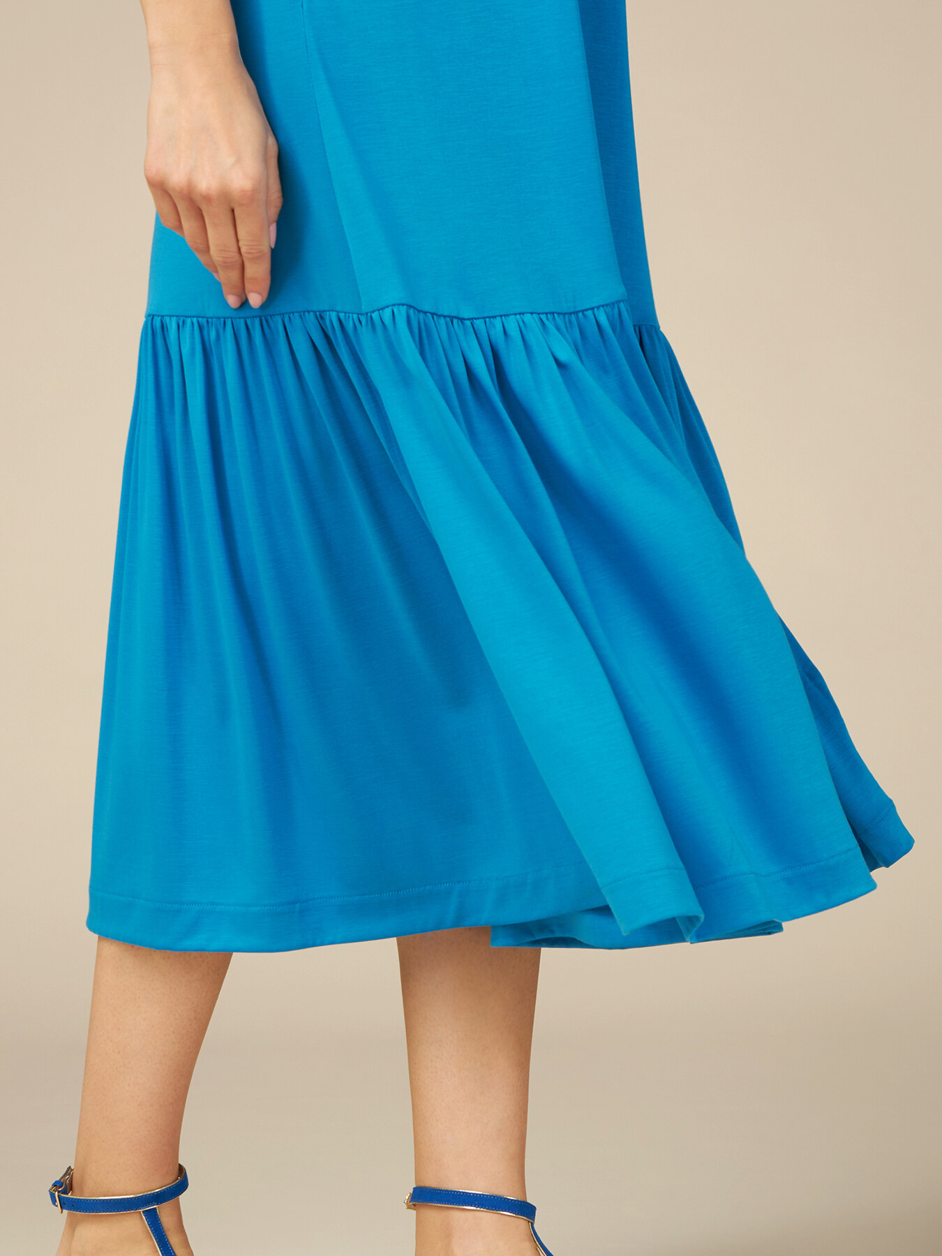 Vestido largo en tejido de punto efecto cupro image number 2