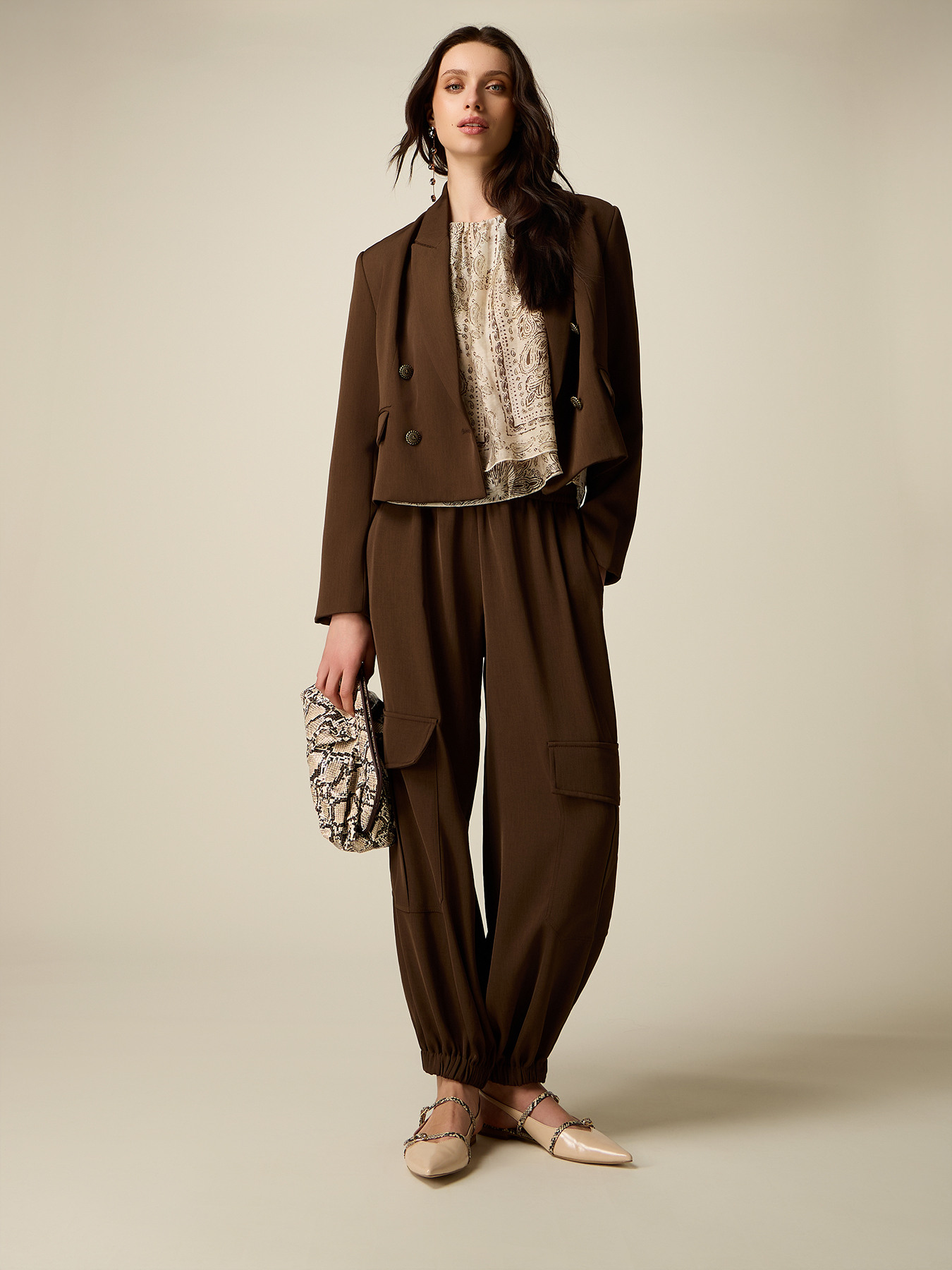 Pantaloni joggers cargo image number 0