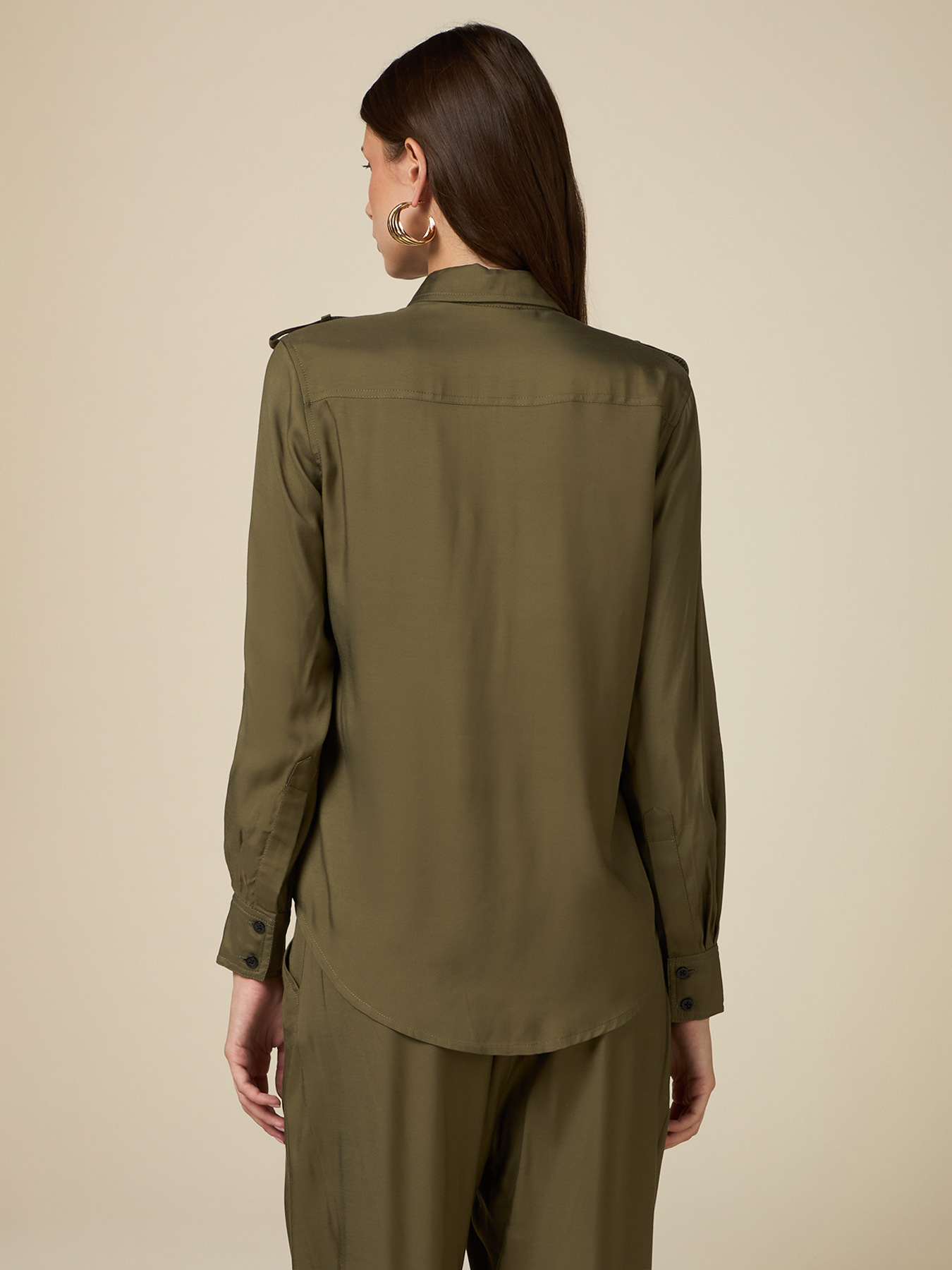 Shirt with epaulettes image number 1