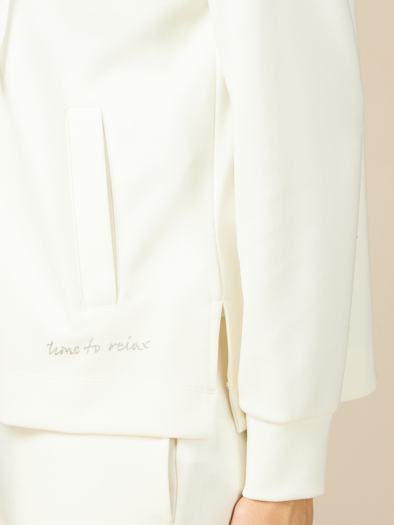 Silky touch hooded and zipped sweatshirt image number 2