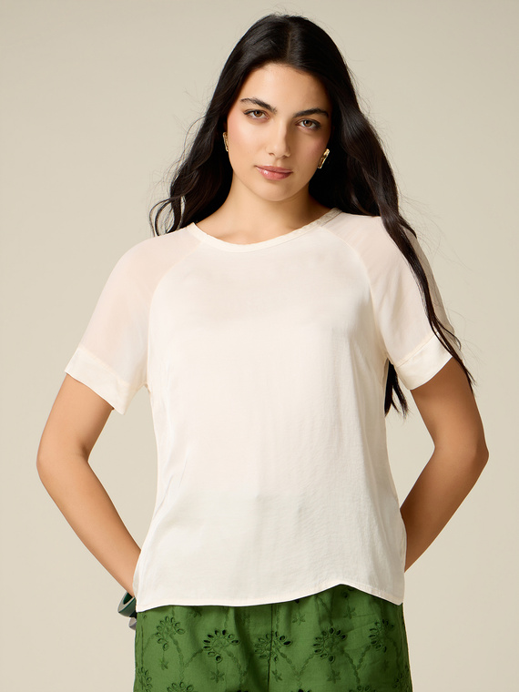 Bluse aus zwei Materialien mit kurzen &Auml;rmeln