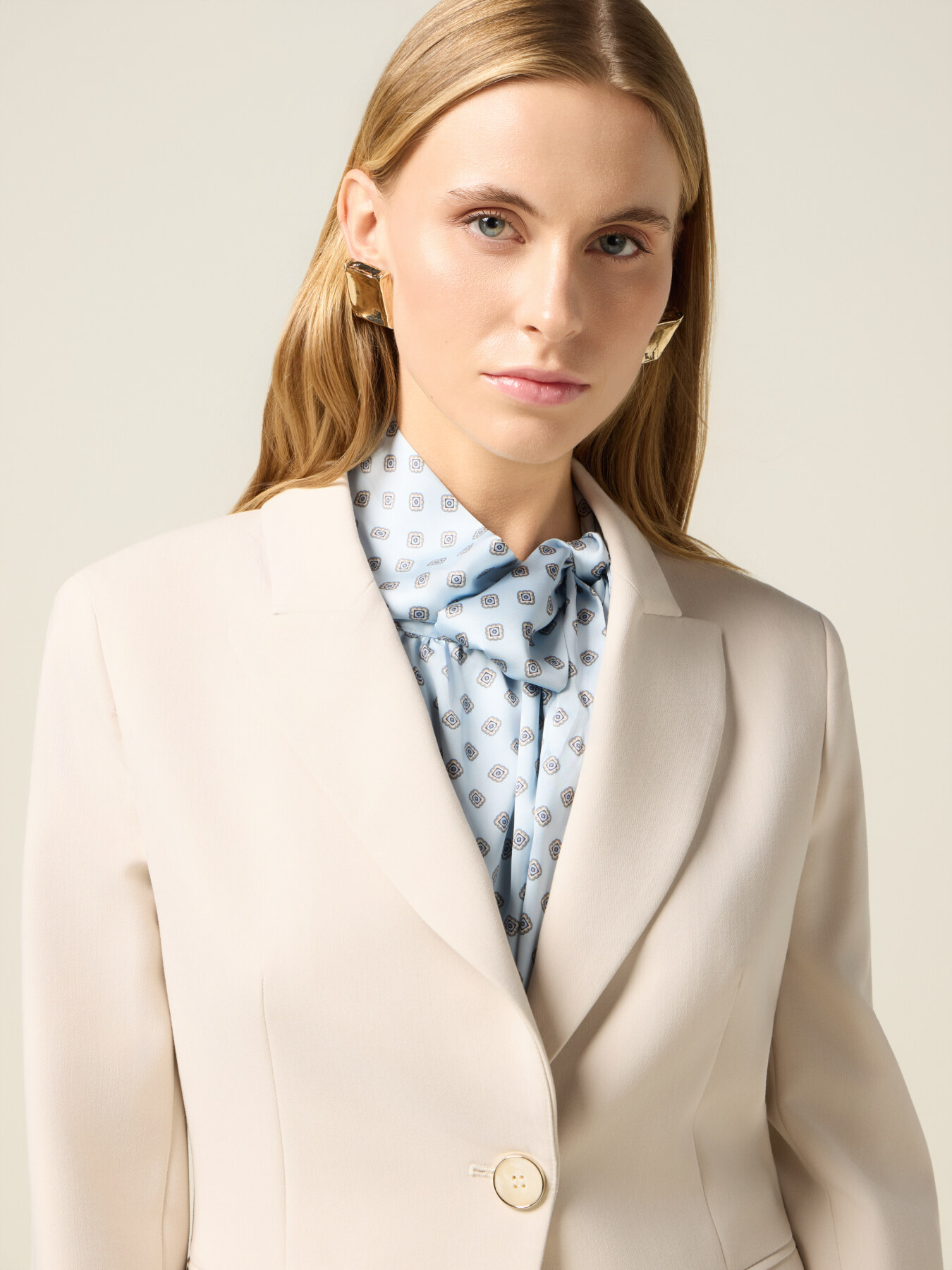 Viscose blend blazer image number 2