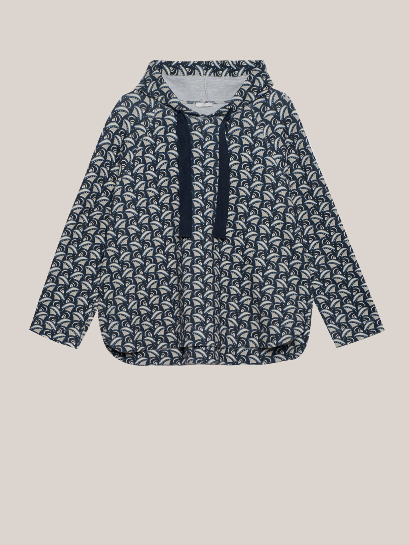 Sudadera fantasía con capucha image number 3