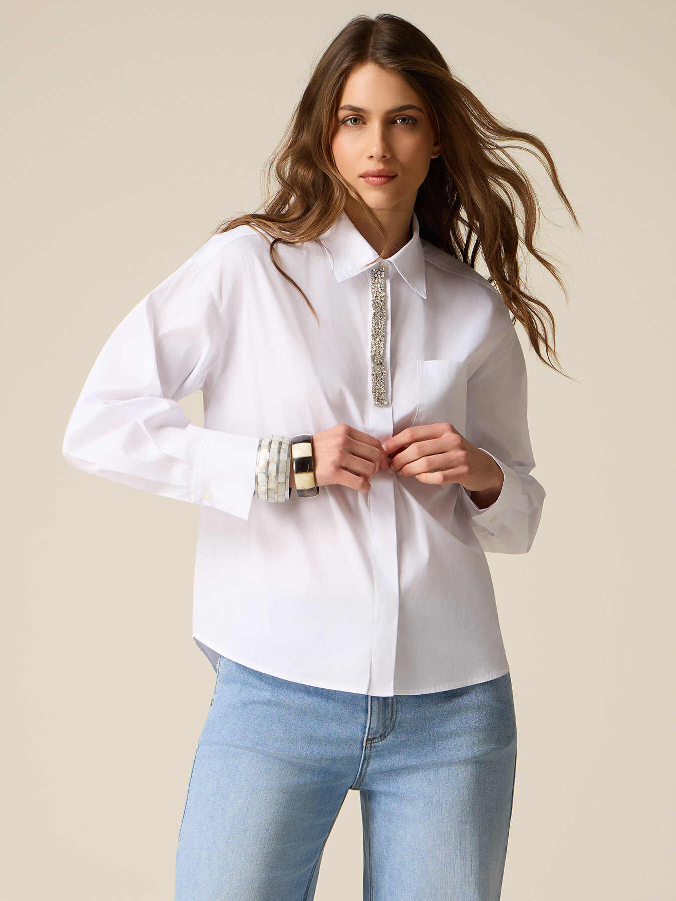 Chemise en popeline avec broderie bijou image number 0