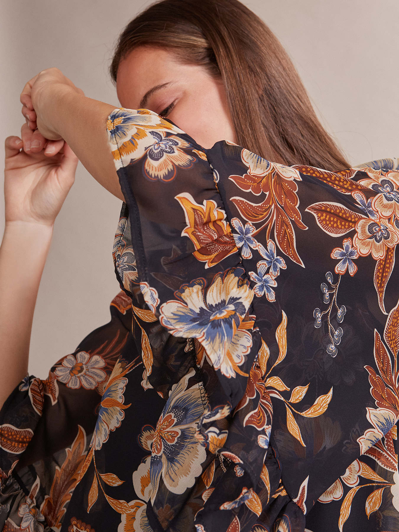 Blusa con estampado floral image number 0