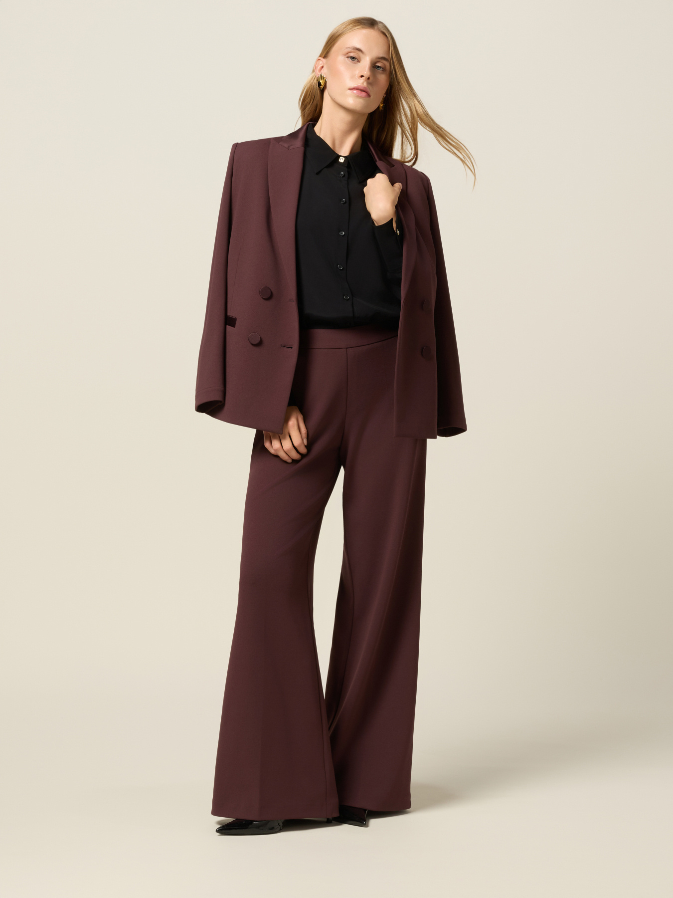 Wide-leg palazzo pants in crepe fabric image number 0