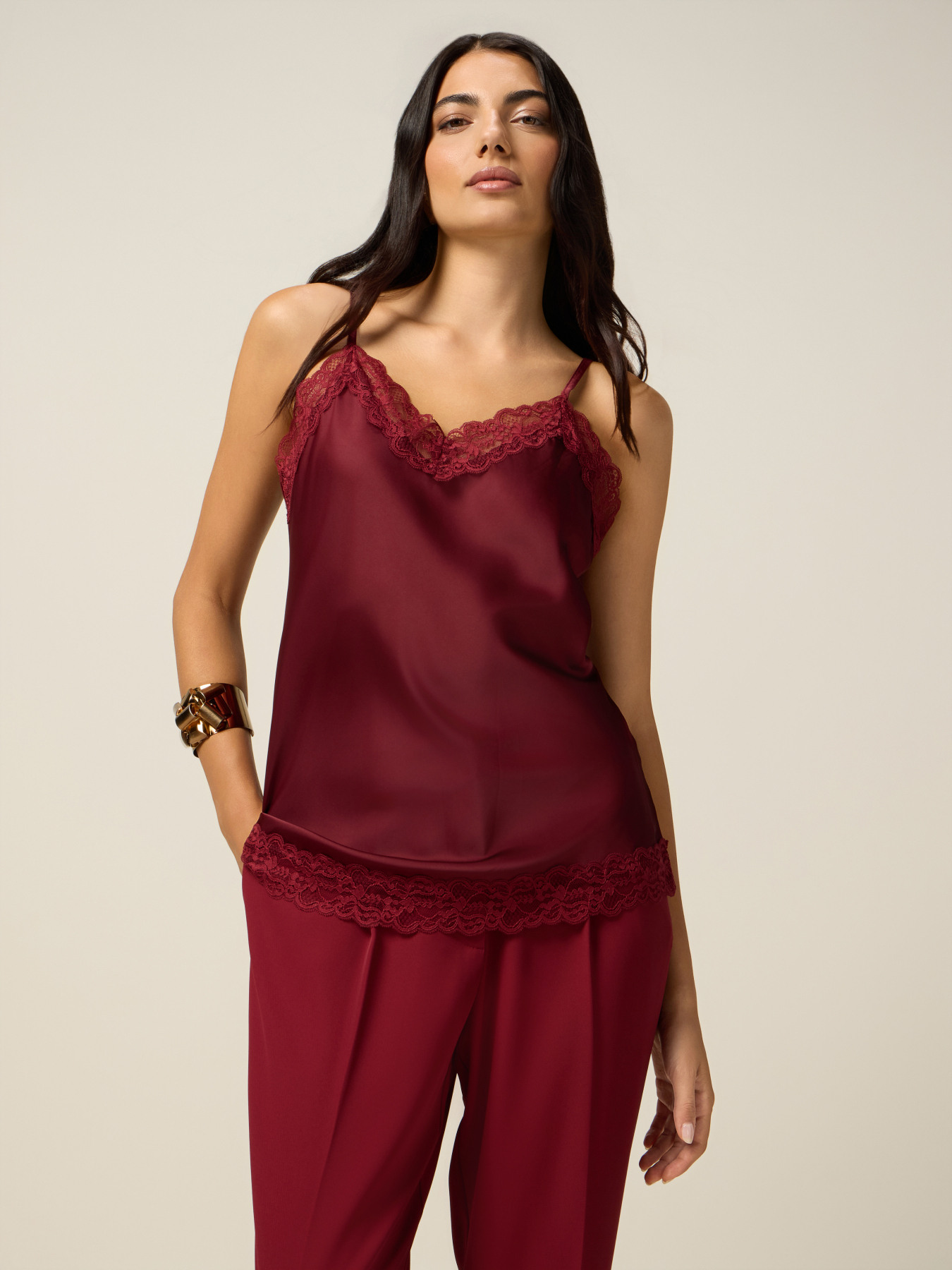Top lingerie in satin and lace image number 3