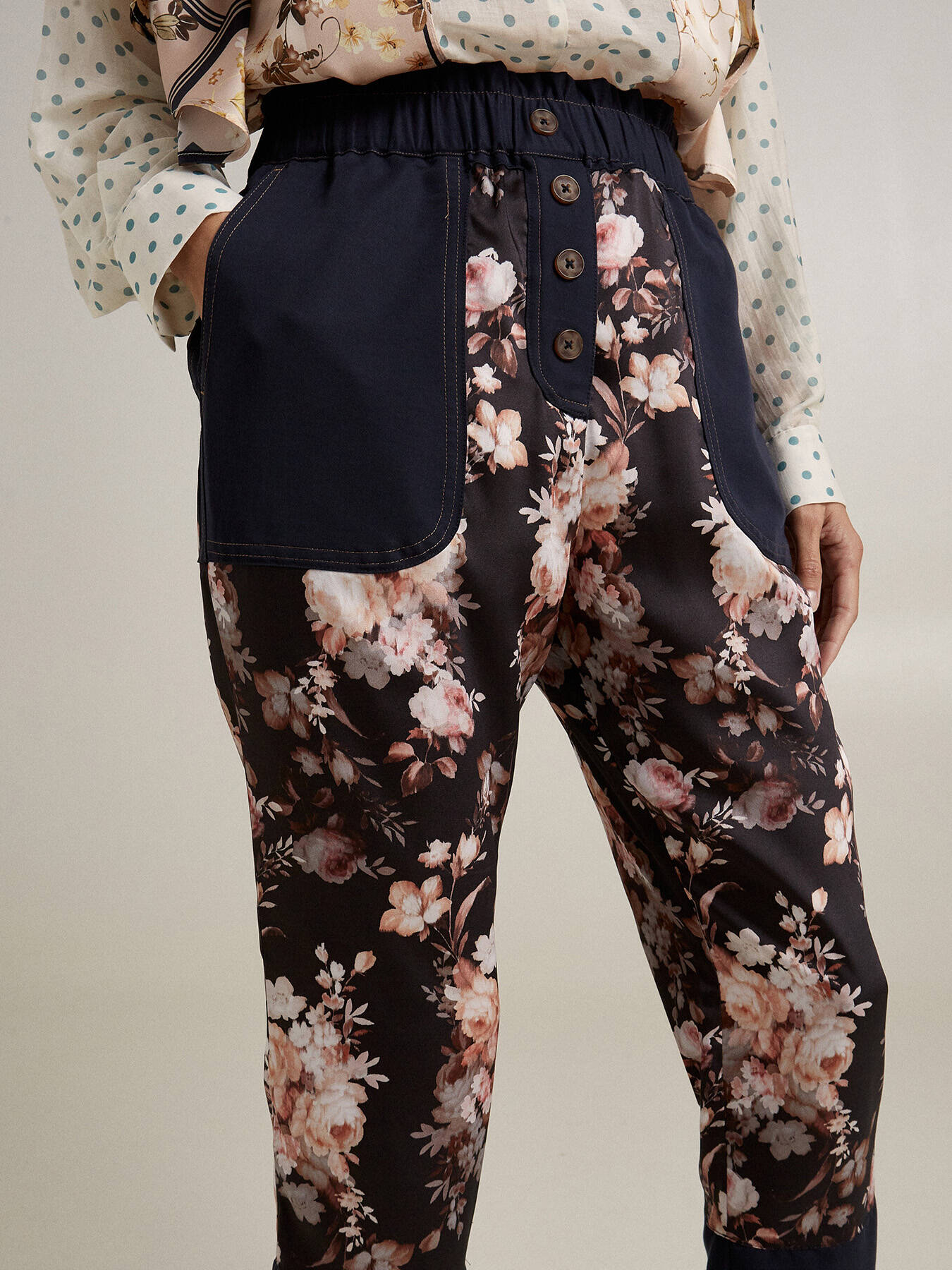 Joggers floreali image number 2