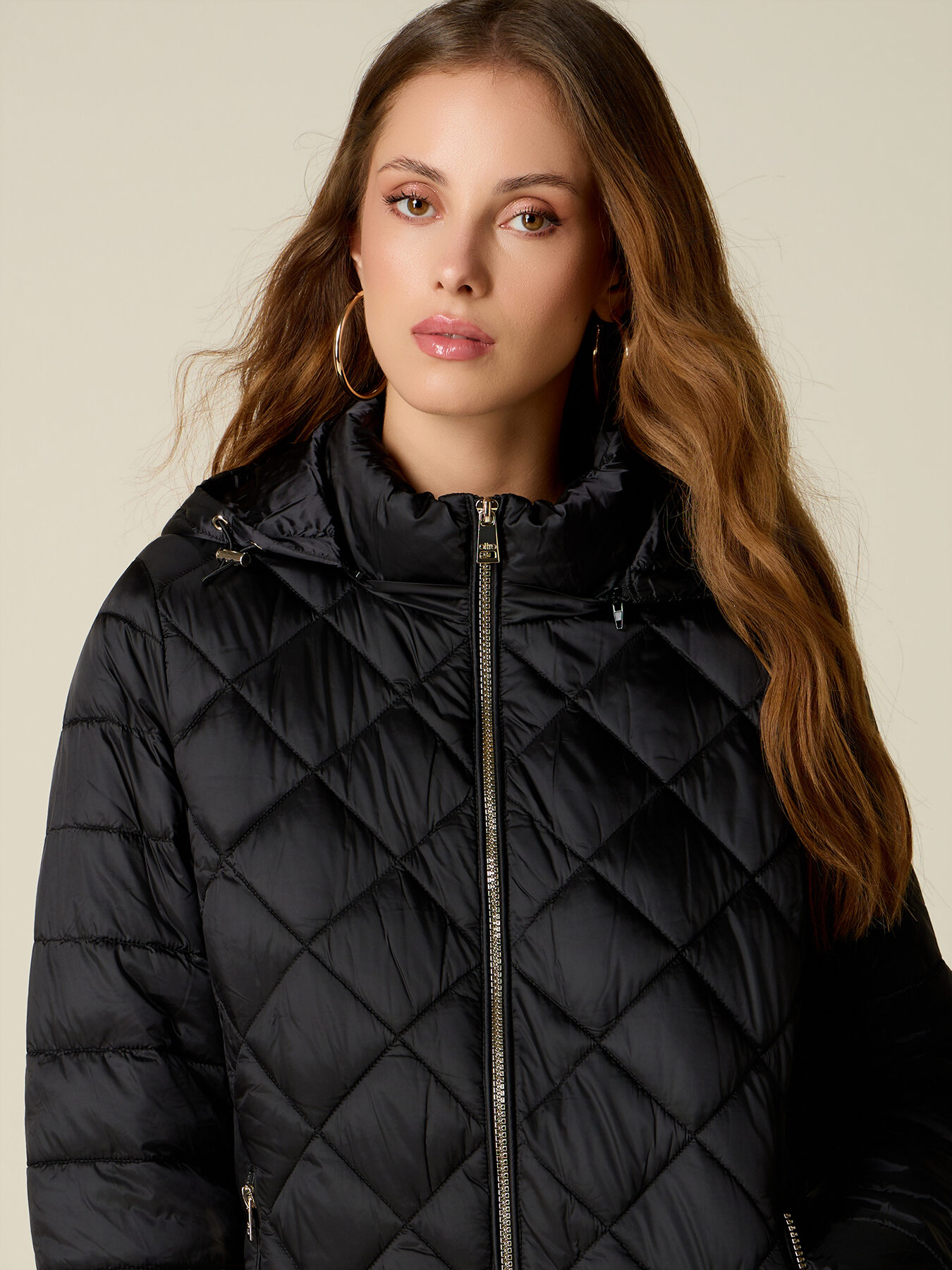Lightweight hooded down jacket image number 2
