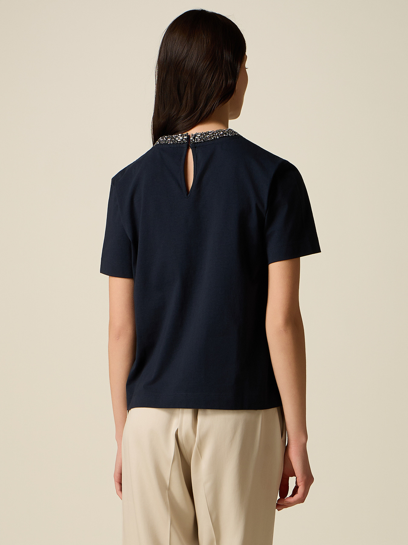 Cotton t-shirt with jewel neckline image number 1