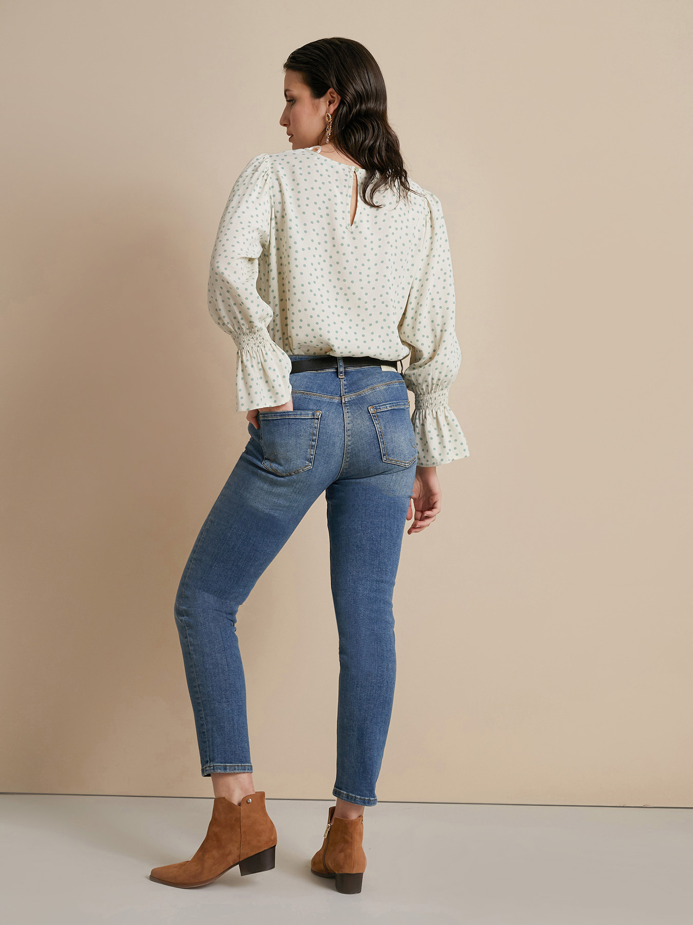 Long-sleeved polka dot blouse image number 1