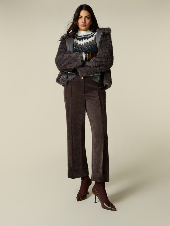 Pantaloni cropped in velluto a coste