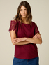 T-shirt con maniche in pizzo e cut-out image number 0