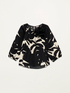 Blusa de algod&oacute;n ecol&oacute;gico estampada con broche image number 3