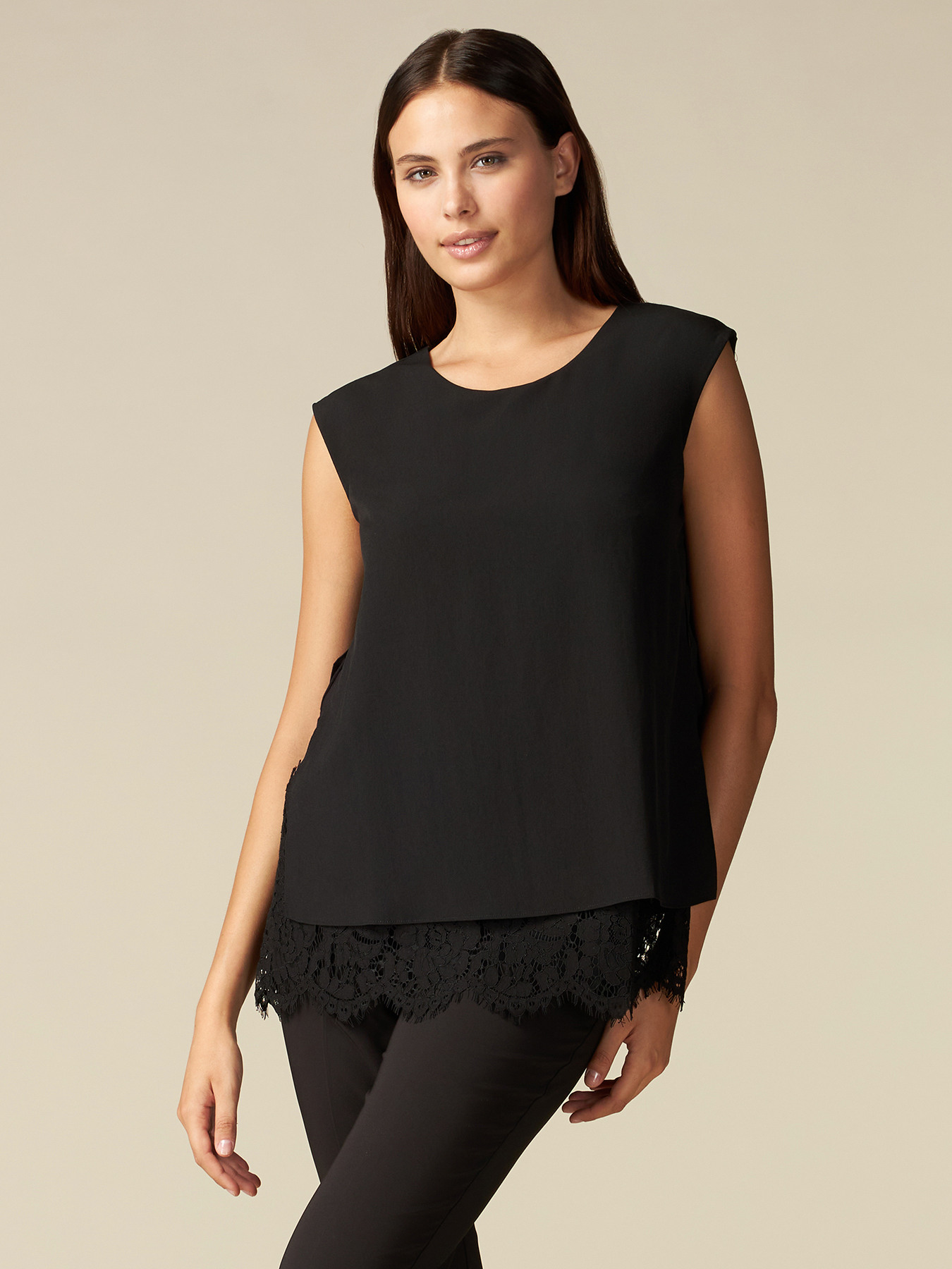 Bi-material top with lace image number 0
