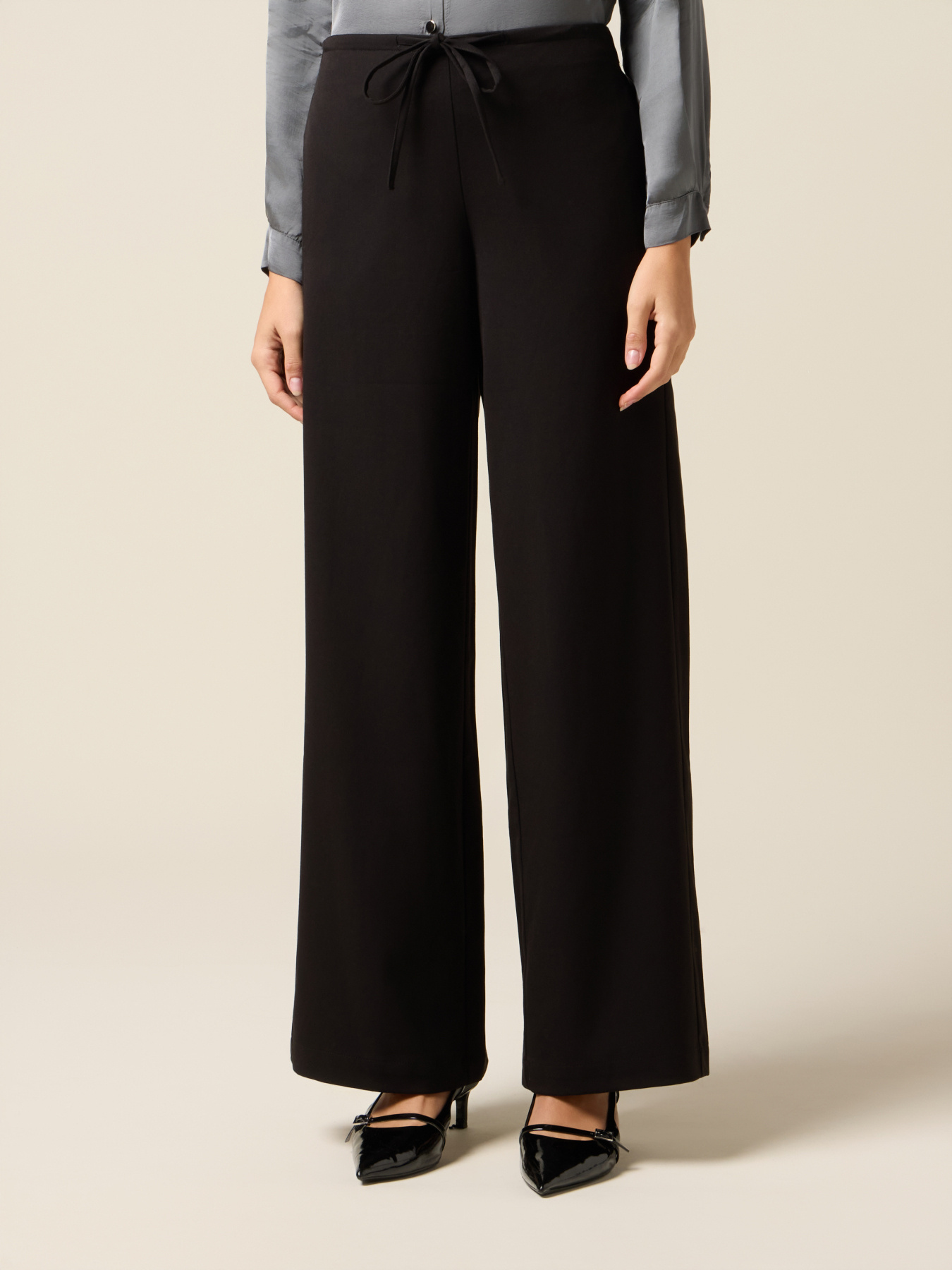 Pantalones joggers palazzo image number 3