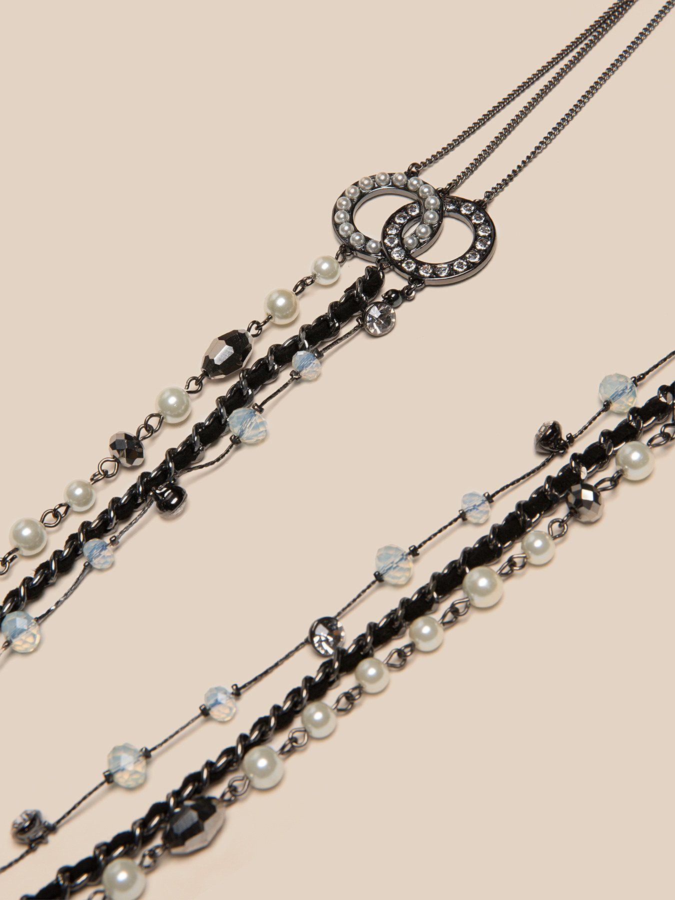 Collana lunga con pietre image number 2