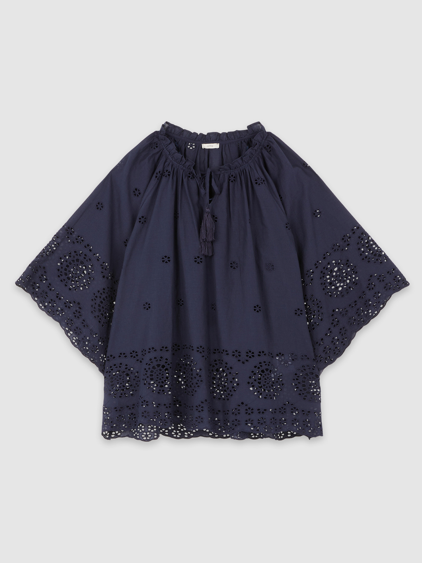 Blusa in sangallo image number 3