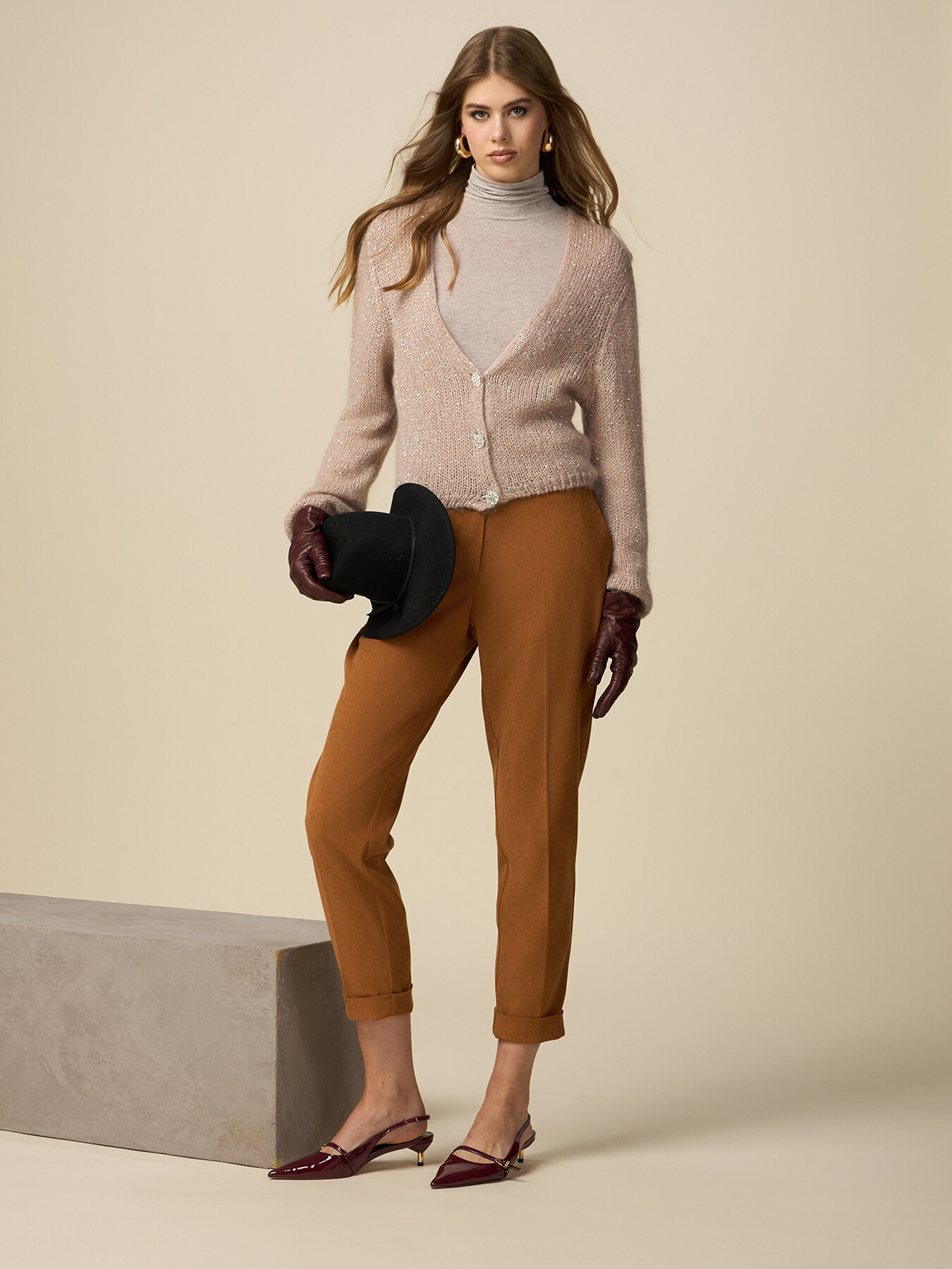 Gerade geschnittene Hose aus Samt image number 0