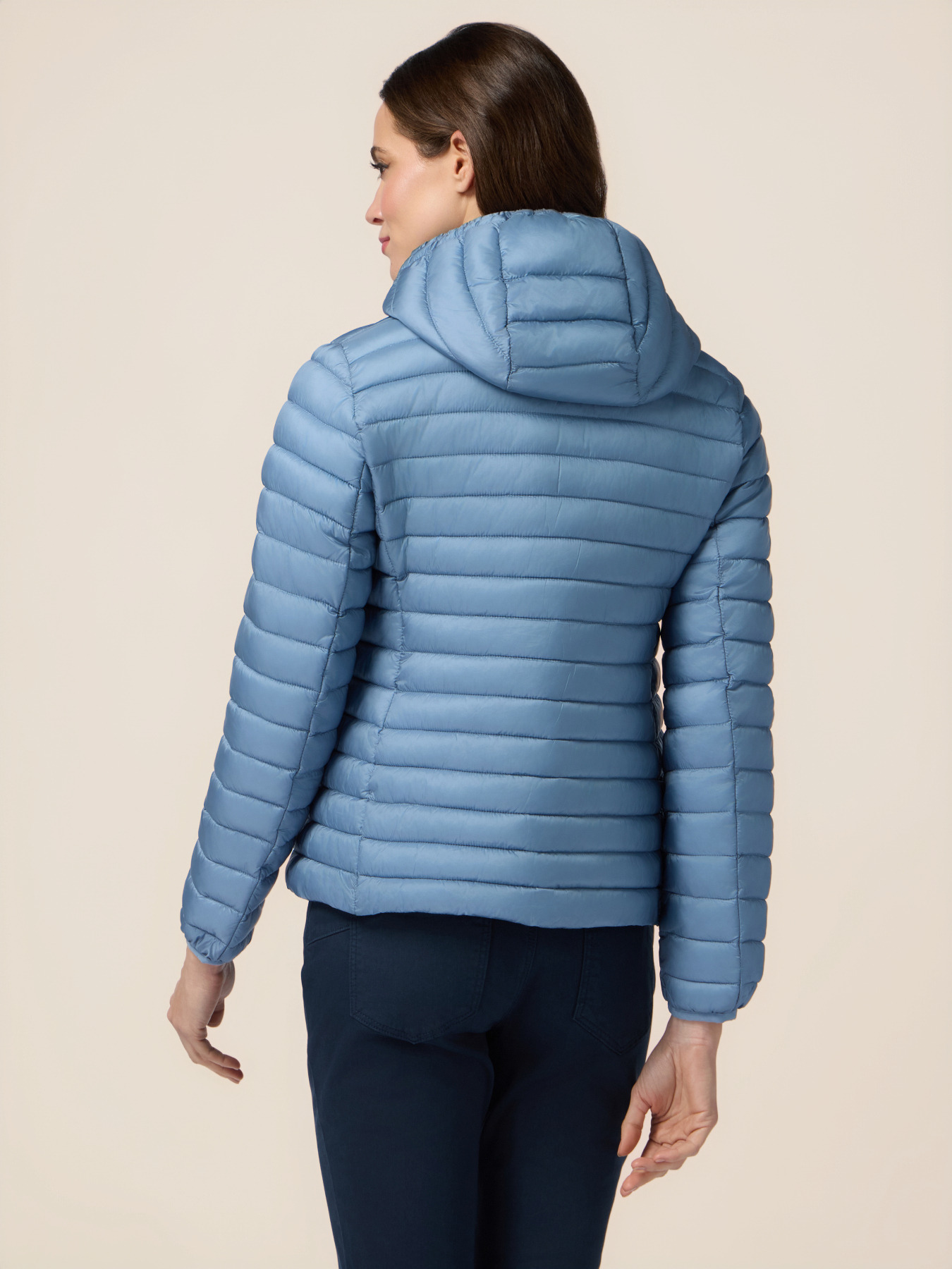 Lightweight down jacket with detachable hood image number 1