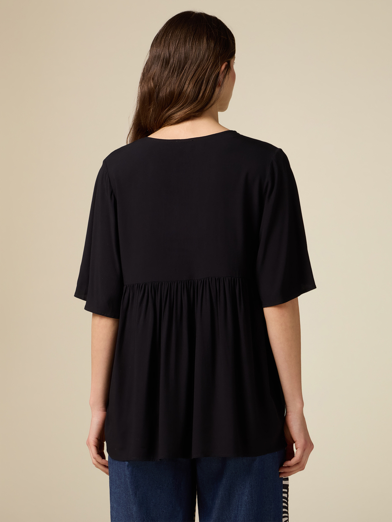 Oversized blouse with two-colour trim image number 1