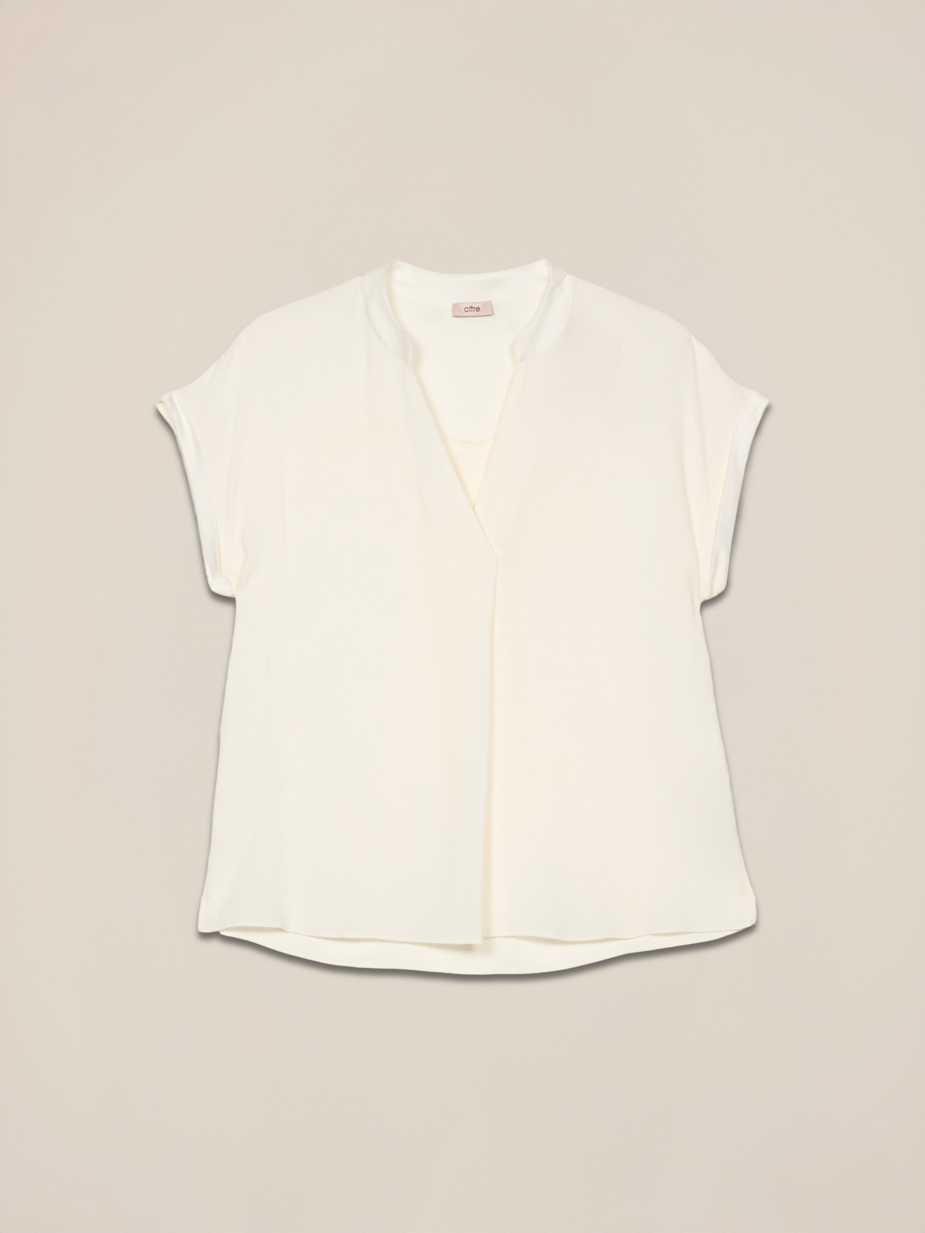 Chemisier en viscose avec finitions en satin image number 3
