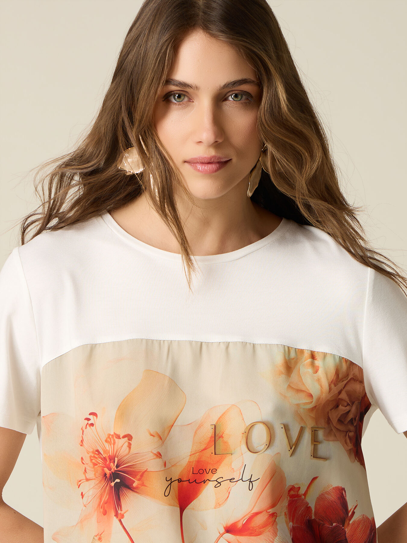 T-shirt con inserto in raso stampato image number 2