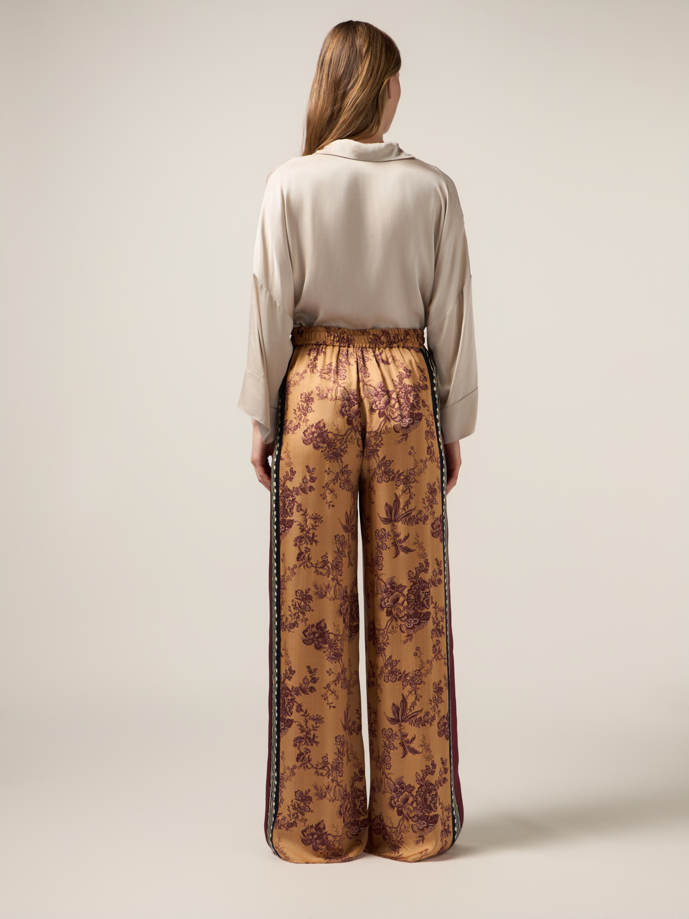 Pantaloni palazzo in raso fantasia image number 1