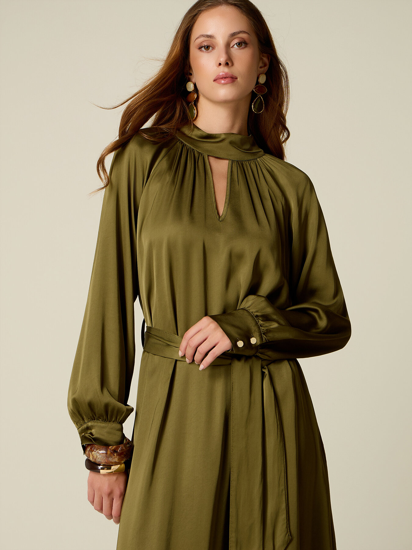Rochie din satin cu eșarfă image number 2