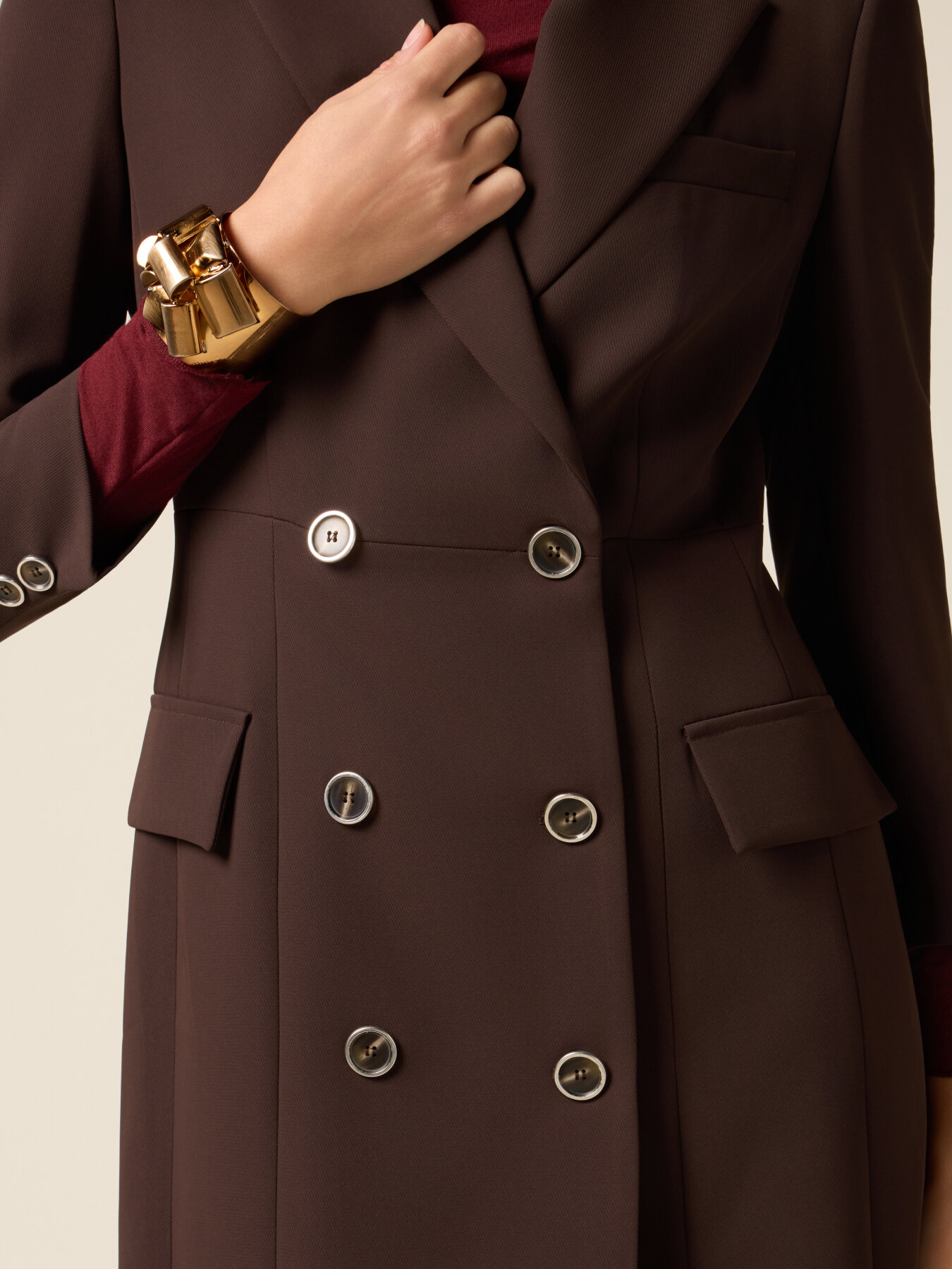 Robe coat in crepe fabric image number 2