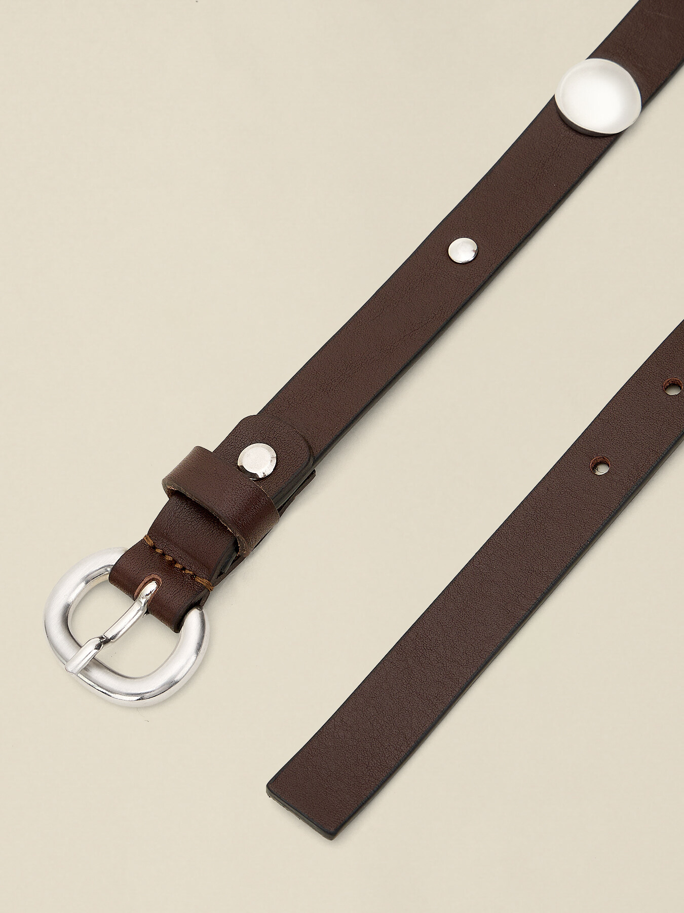 Ceinture en cuir &agrave; clous image number 2