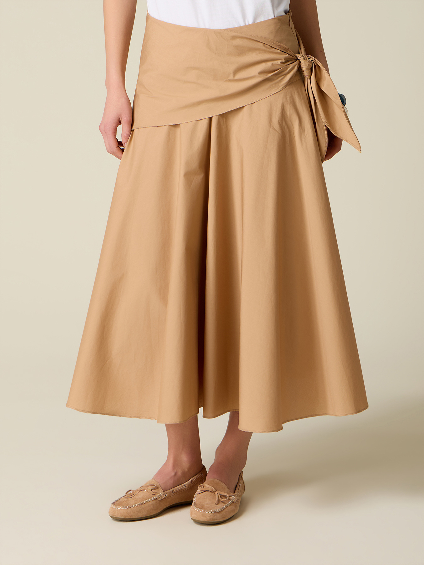 Falda en A de popel&iacute;n con nudo image number 3