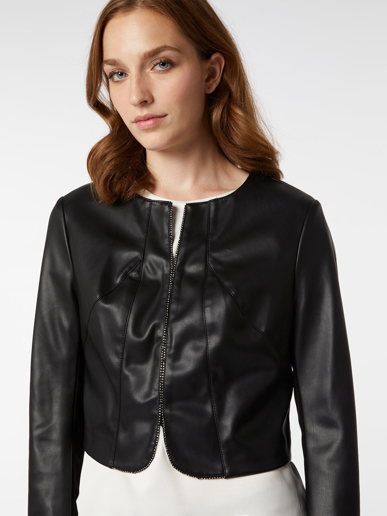 Short jacket with jewel chain image number 2