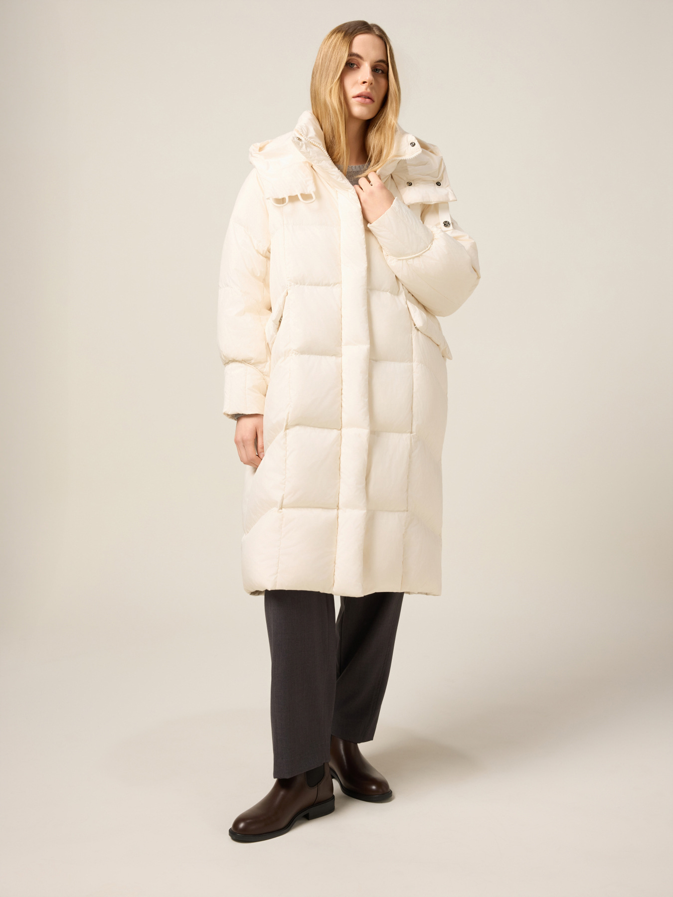 Long down jacket in real down image number 0