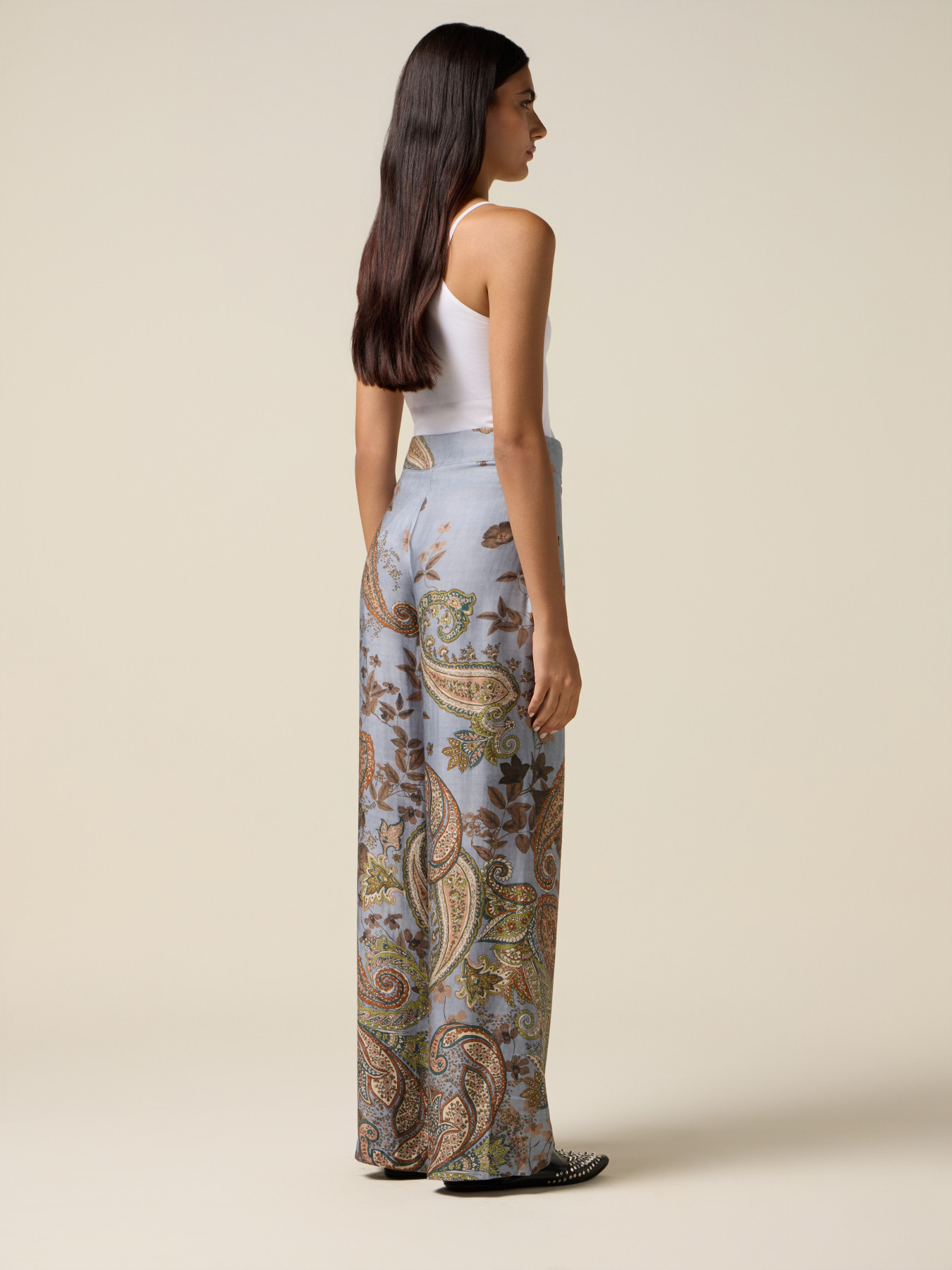 Pantalon palazzo en satin fantaisie image number 1